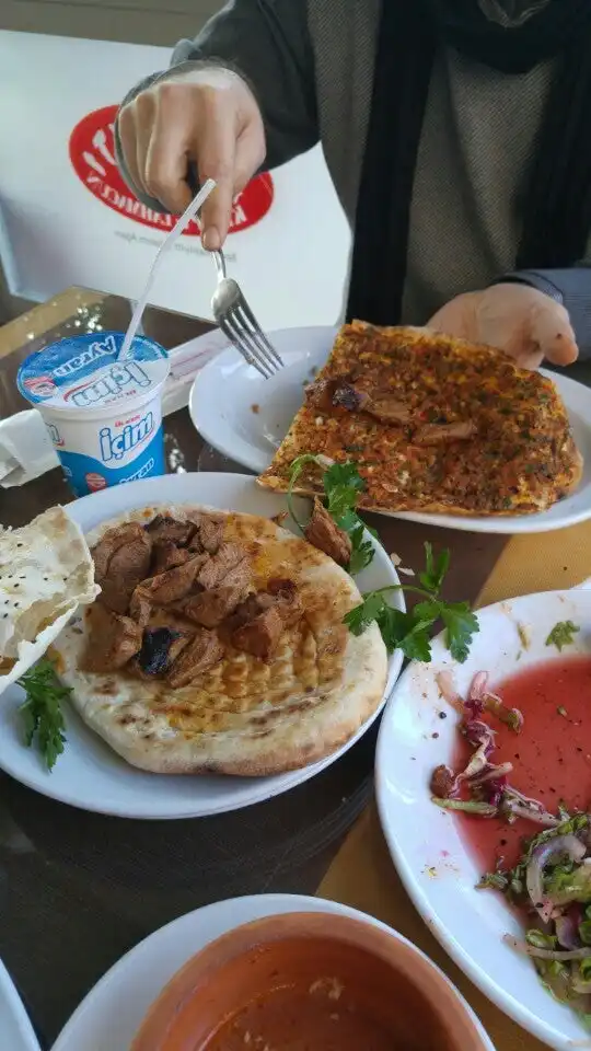 Gaziantep Asma Altı Kebap Lahmacun Salonu'nin yemek ve ambiyans fotoğrafları 6