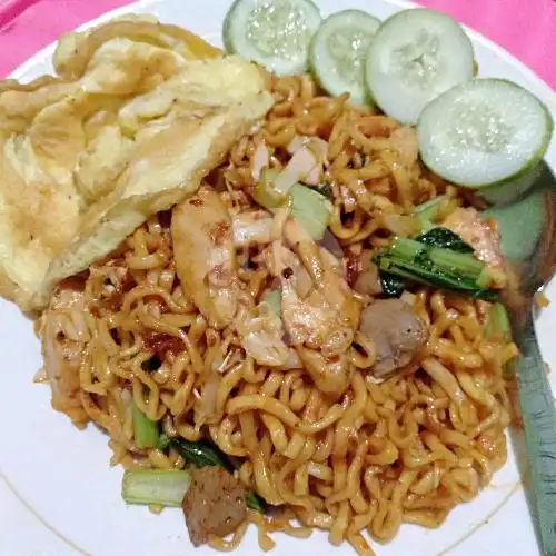 Gambar Makanan Nasi Goreng Dan Burger OMVIS, Samping Rumah Ketua RT 19 7