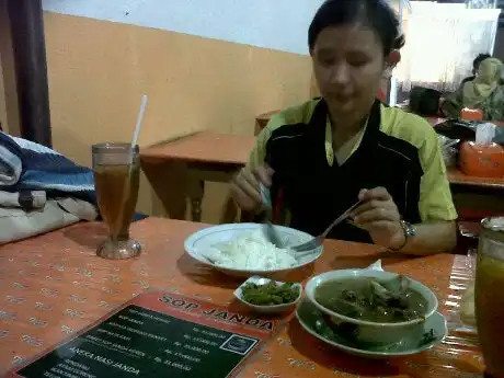 Rumah Makan Sop Janda