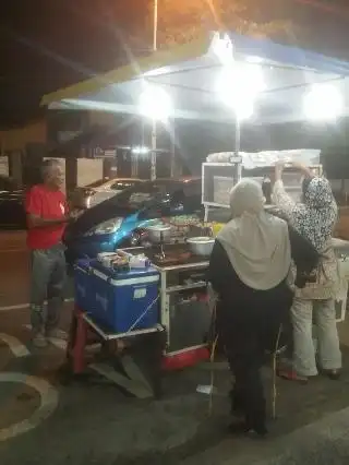 Burger stall, Station KTM Kajang.