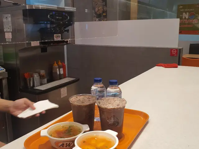 Gambar Makanan A&W Bandara Juanda 47