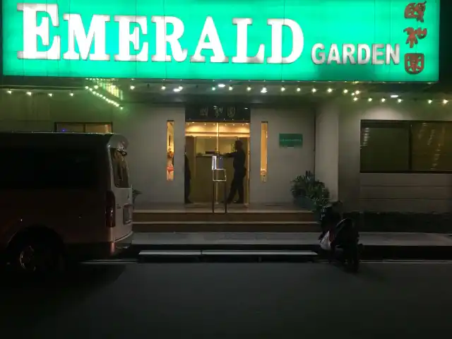 Emerald Garden Food Photo 9