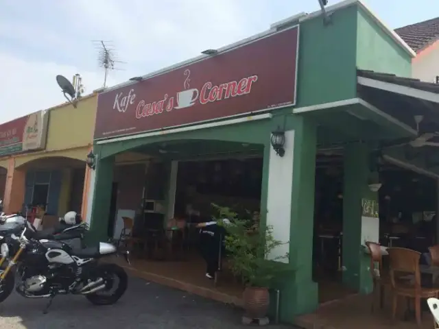 Casa's Corner