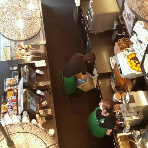 Emaar Starbucks'nin yemek ve ambiyans fotoğrafları 59