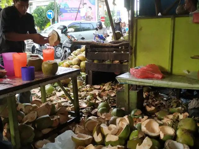 Gambar Makanan Lapak Kelapa Muda 2