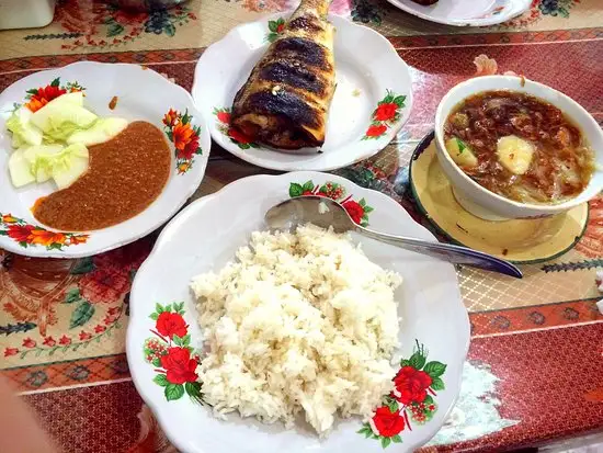 Gambar Makanan Warung  Pangkep Sop Saudara 15