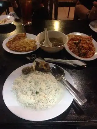 Fazira Seafood Restaurant