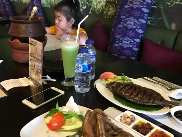 Gambar Makanan Bebek Tepi Sawah 3