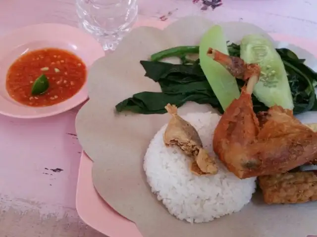 Gambar Makanan Warung Pink Tempong 10