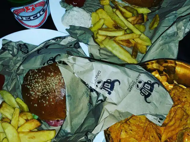 Daily Dana Burger & Steak'nin yemek ve ambiyans fotoğrafları 38