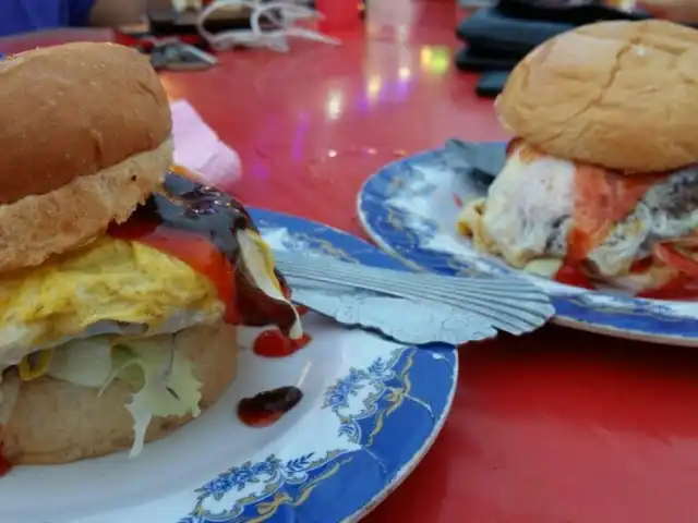 Oboolat Burger Segamat Food Photo 3