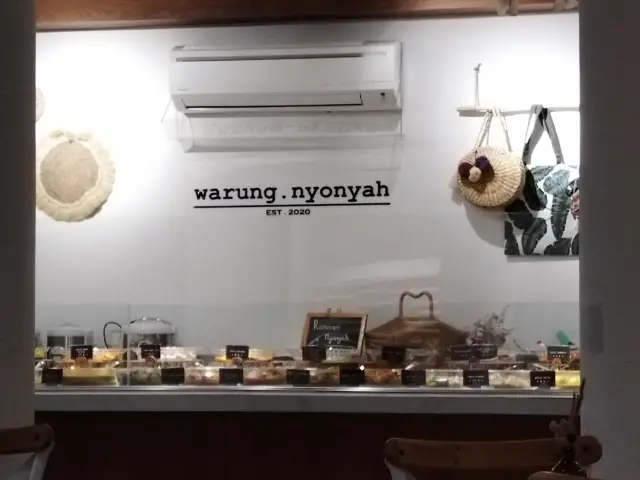 Gambar Makanan Warung Nyonyah 10