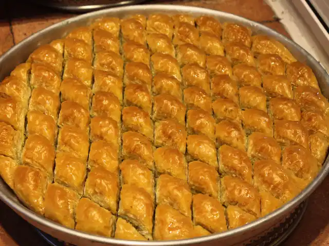 Elmacıpazarı Güllüoğlu Baklava'nin yemek ve ambiyans fotoğrafları 12