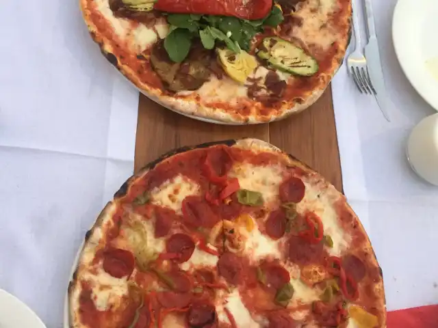 Pizzeria C'e'nin yemek ve ambiyans fotoğrafları 38