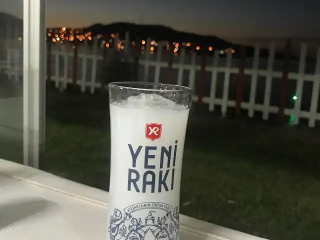 Yeni Foça Mercanım 3 Restaurant'nin yemek ve ambiyans fotoğrafları 2