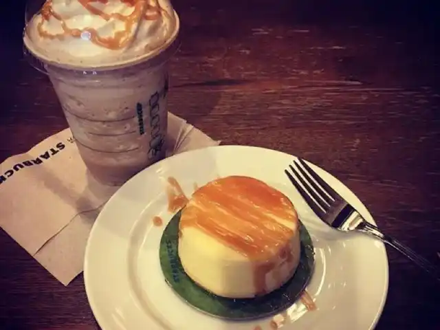 Starbucks Food Photo 3