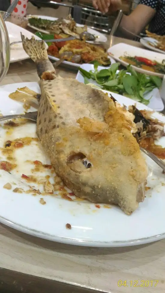 Gambar Makanan RM Seafood New Losari 8