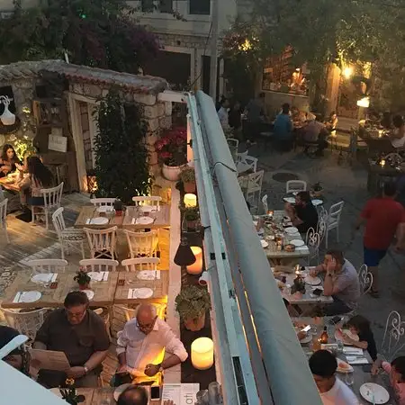 Adı Memish'nin yemek ve ambiyans fotoğrafları 4