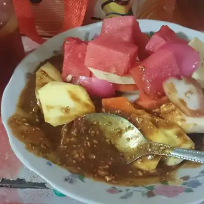 Warung Pencok Buah Hajah Marwah