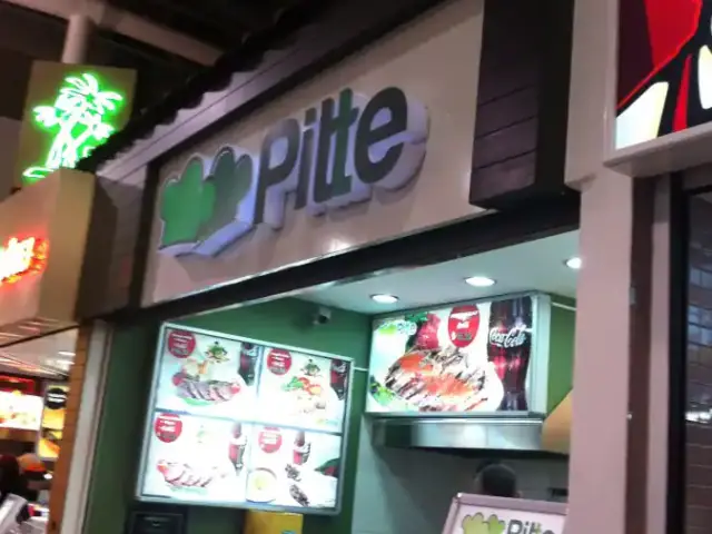 Pitte'nin yemek ve ambiyans fotoğrafları 1