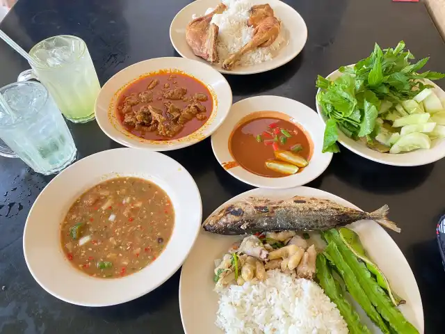 Restoran A.Hassan Sdn Bhd, Nasi Ayam Kampung Cheras Food Photo 1