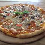 Ghot Pizzeria'nin yemek ve ambiyans fotoğrafları 2