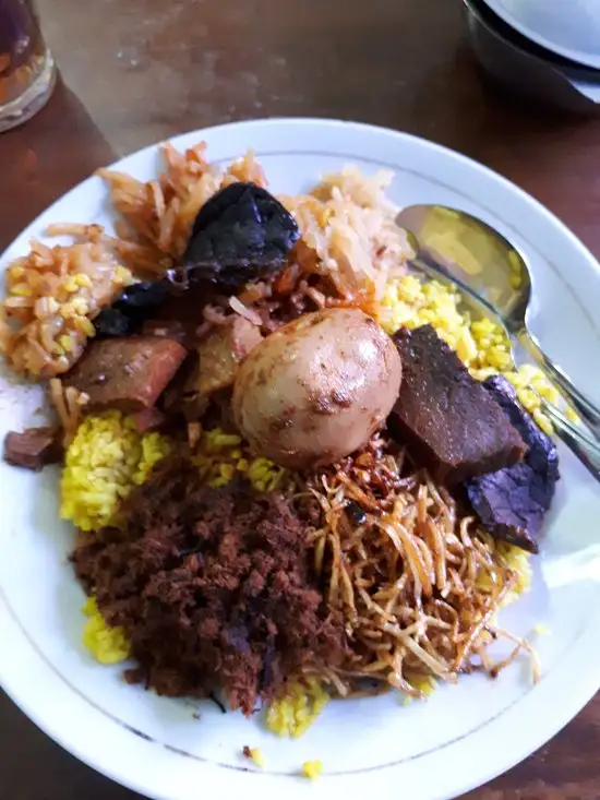 Gambar Makanan Nasi Kuning Riburane 12