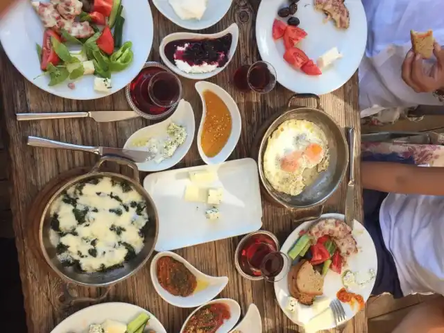 Sedir Kahvaltı Restaurant'nin yemek ve ambiyans fotoğrafları 2