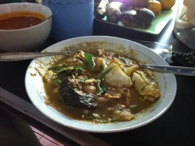 Gambar Makanan Ketupat Laksa Hj. Darus 6