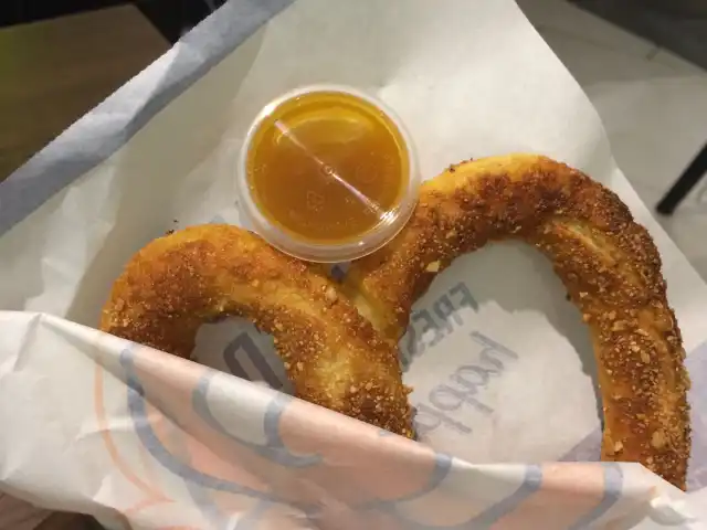 Auntie Anne's Food Photo 13