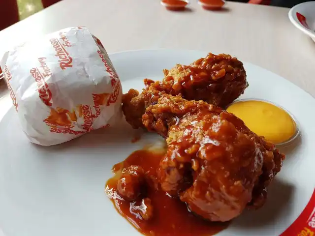 Gambar Makanan Richeese Factory 15