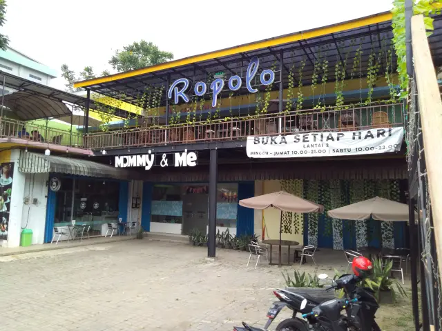 Gambar Makanan Ropolo Cafe 7