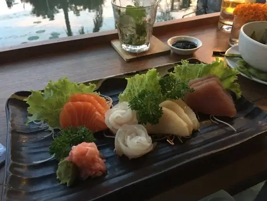 Gambar Makanan TERASI sushi & asian kitchen 17