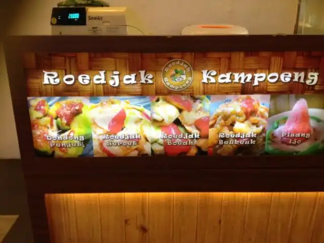 Gambar Makanan Roedjak Kampoeng 3