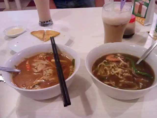 Gambar Makanan Phuket Asian Noodle House 7