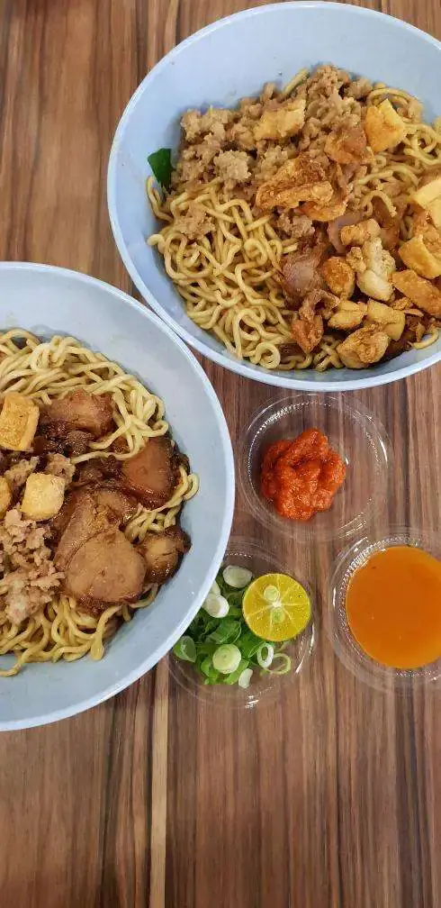 Gambar Makanan Bakmi Terang Bulan (Sin Chiaw Lok) 16