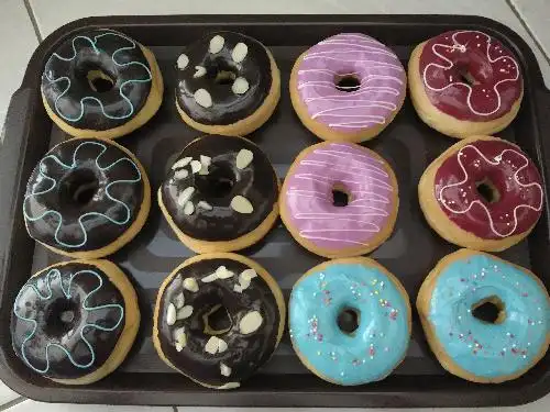 Donat topping ANANDA, Peta Barat