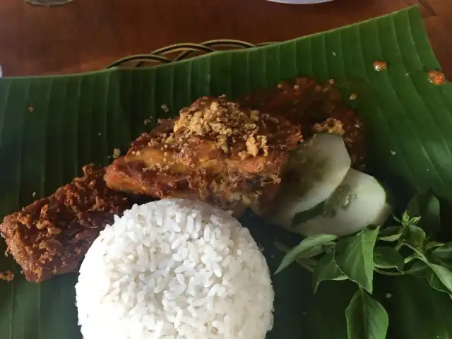 Gambar Makanan Ayam penyet cindelaras 8