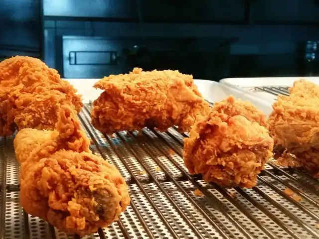 Gambar Makanan Brooaster Chicken 3