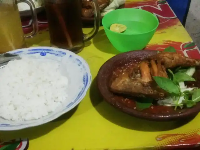 Gambar Makanan Warung Lalapan Bang Husen 4