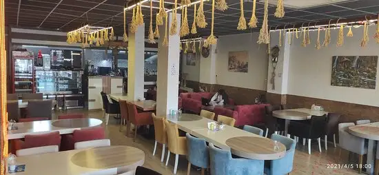 Şamata Cafe Bistro Okey ve Nargile Salonu'nin yemek ve ambiyans fotoğrafları 1