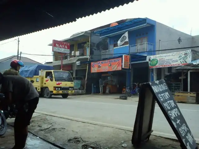 Gambar Makanan Rujak Belut Brebes 7