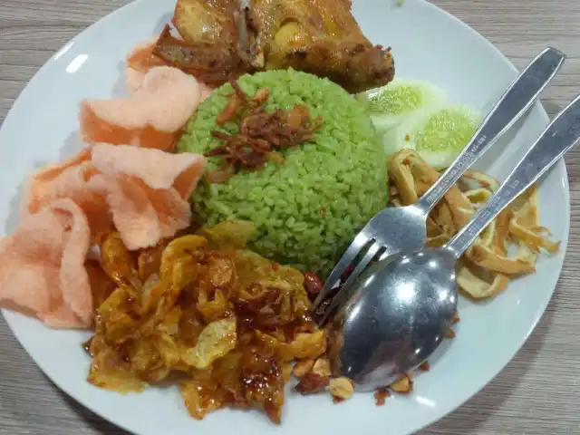 Gambar Makanan Lauk Pauk Bistro 8