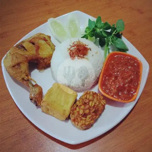 Gambar Makanan QUEEN SOTO LAMONGAN & AYAM GORENG 3