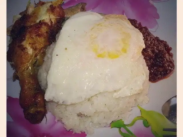 nasi lemak ikan masin Food Photo 8