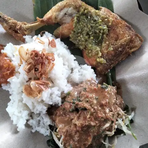 Gambar Makanan Ayam Penyet Sambel Ijo  1