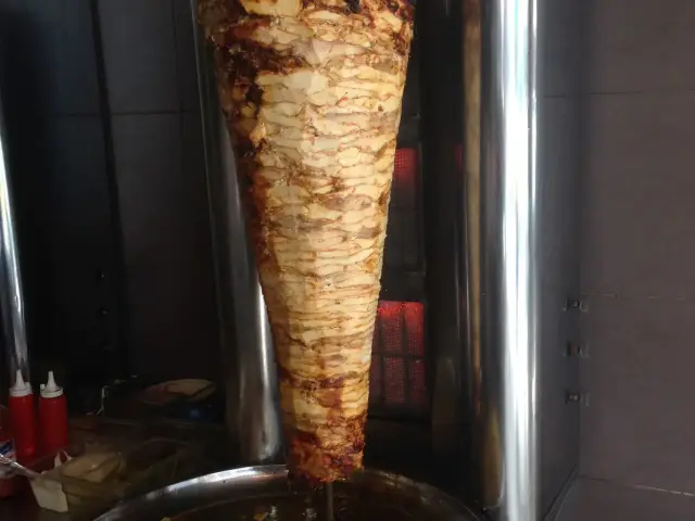 Shawarma Restaurant Food Photo 6