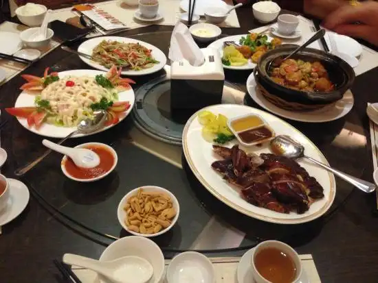 Gambar Makanan Grand Central Restaurant 11