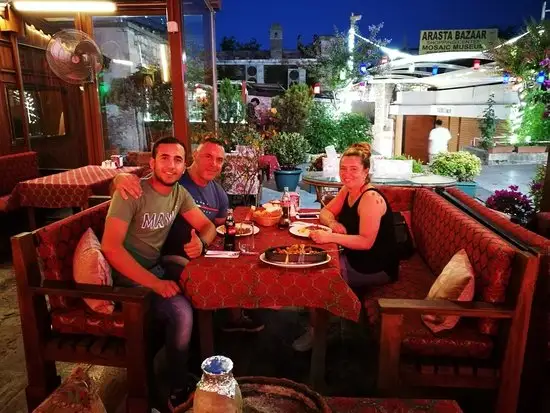 Arasta Cafe Restaurant'nin yemek ve ambiyans fotoğrafları 31