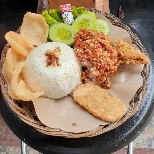 Gambar Makanan AFCC Ayam Geprek AFIQAH Fried Chicken & Cilok, Tugu 14